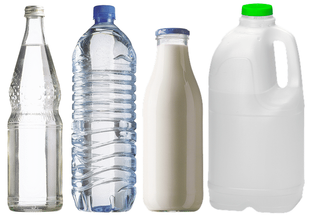 Différentes formes de bouteilles deau de lait et de jus - SAGIREM